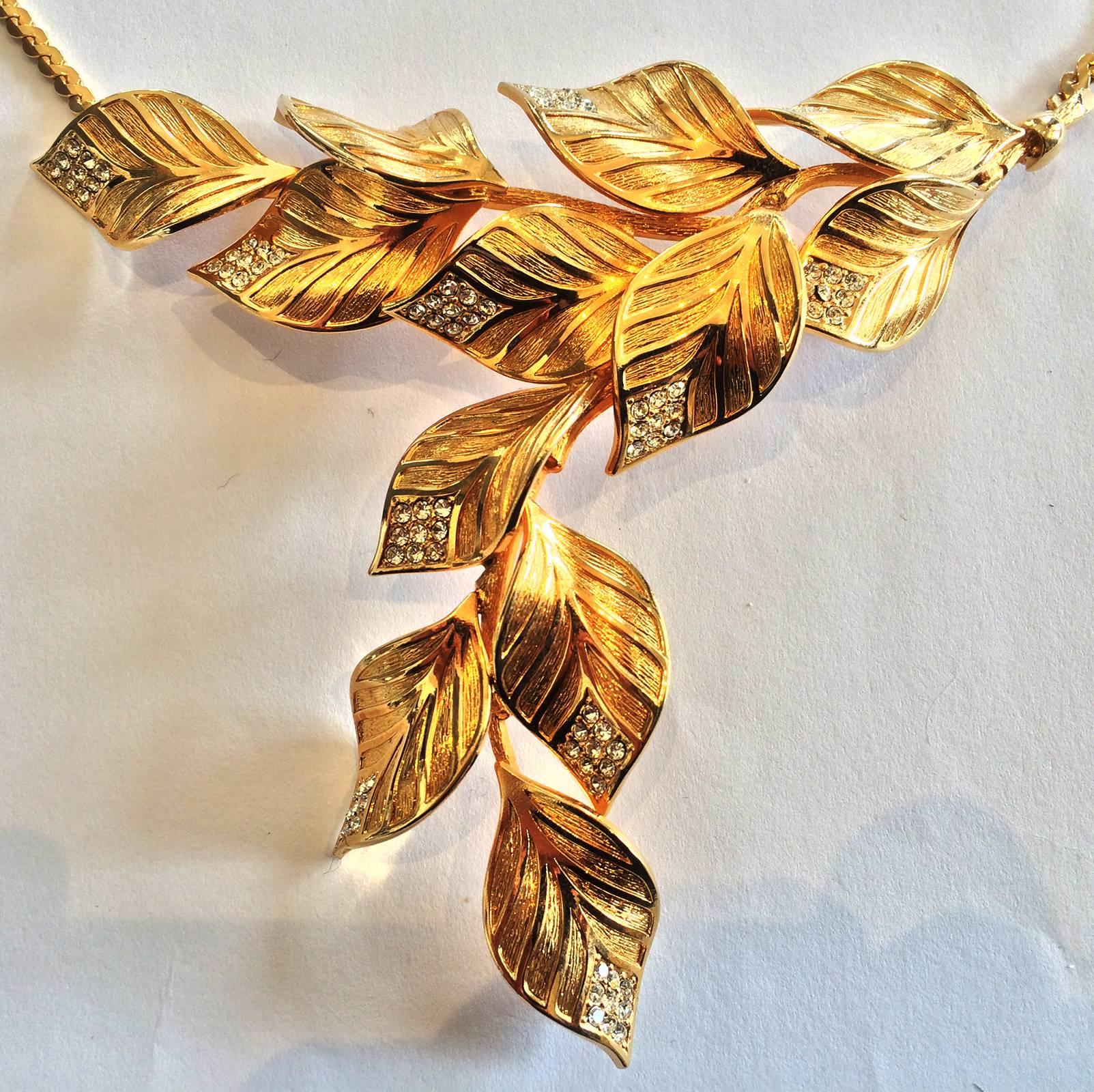 Women's Christian Dior Mid Century leaves necklace