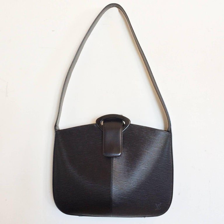 Louis Vuitton Black EPI Leather Reverie Handbag Shoulder bag at 1stDibs