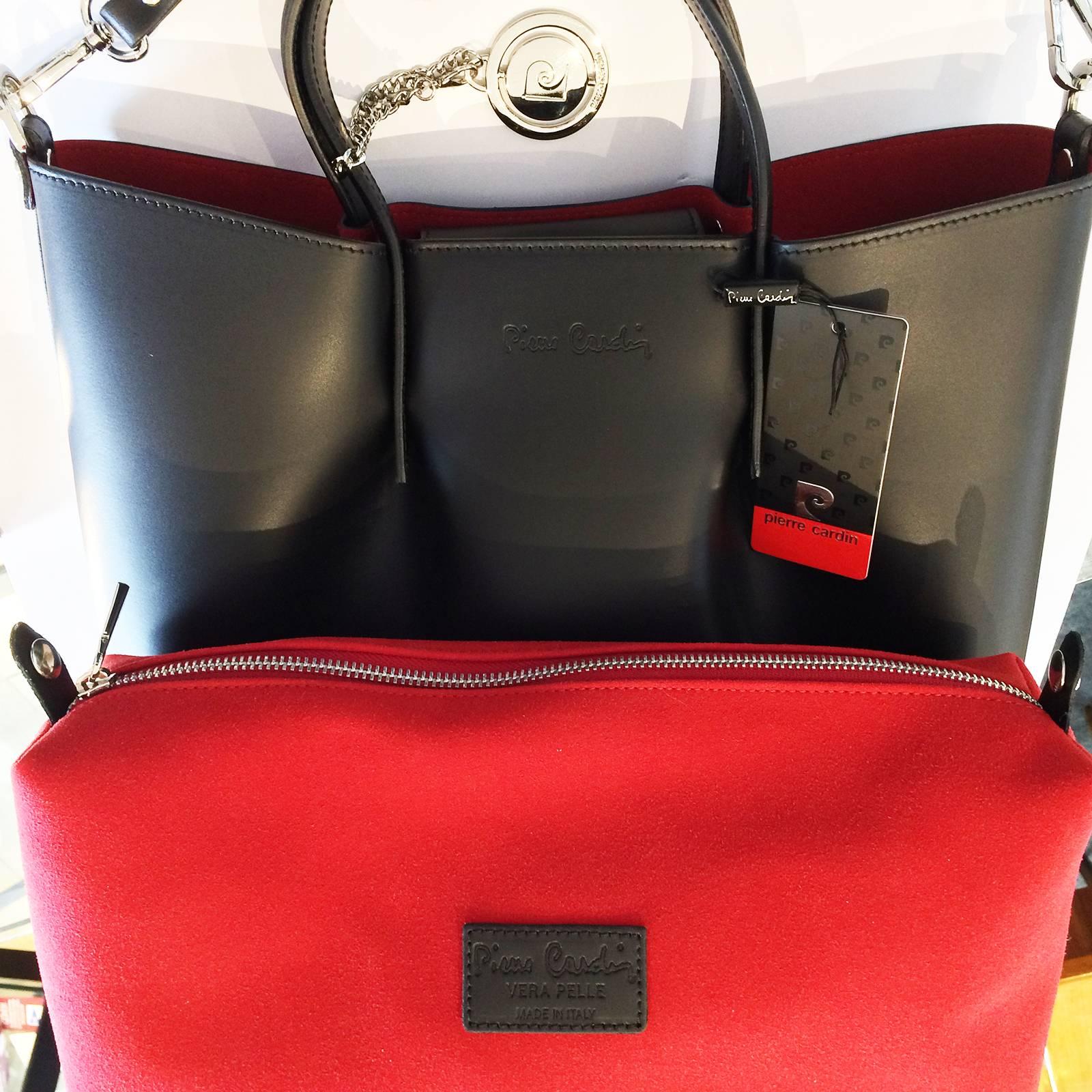 Pierre Cardin New black leather handbag with internal removable envelope In New Condition In Daylesford, Victoria