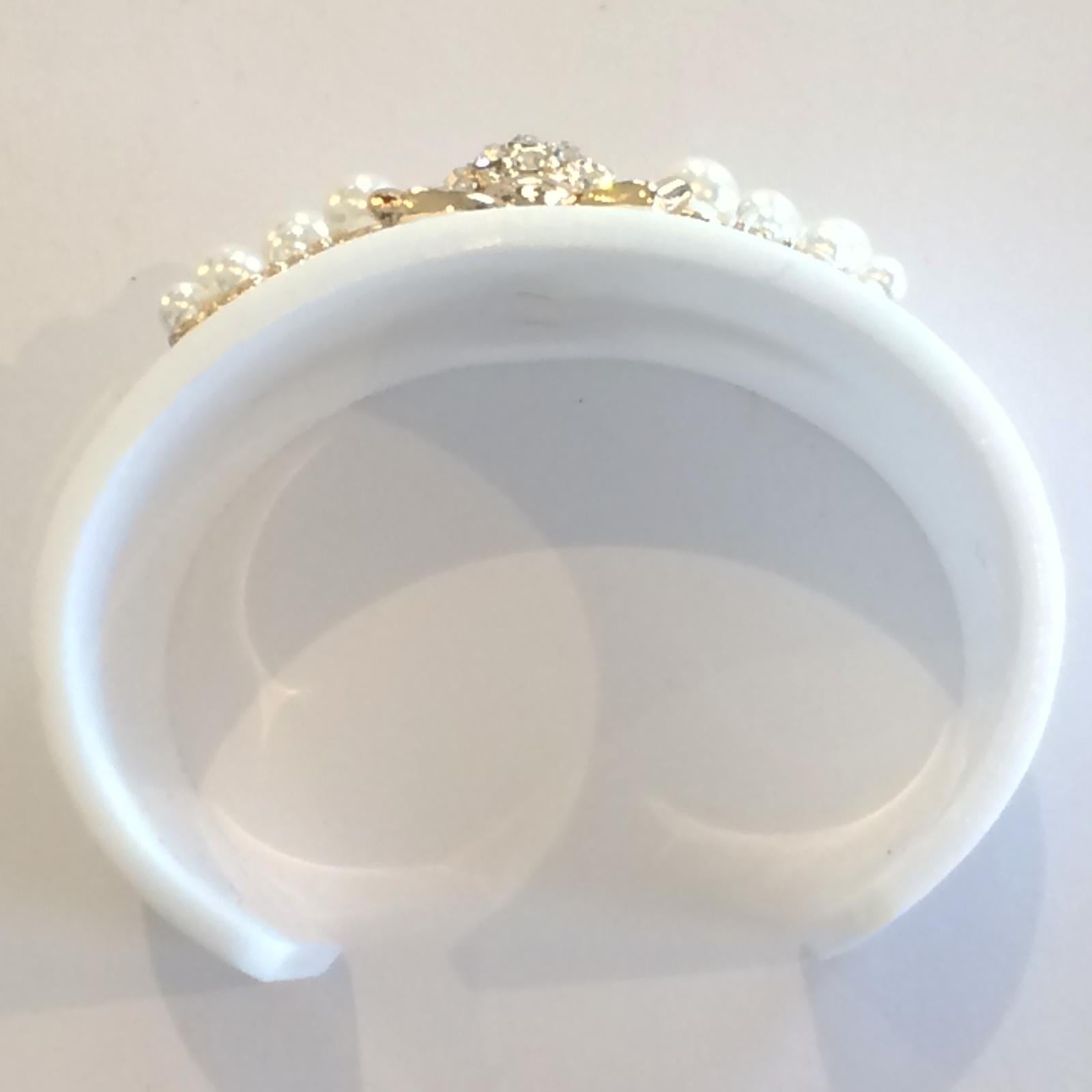 Modern Oscar De La Renta Lucite cuff bracelet with Bumble Bee