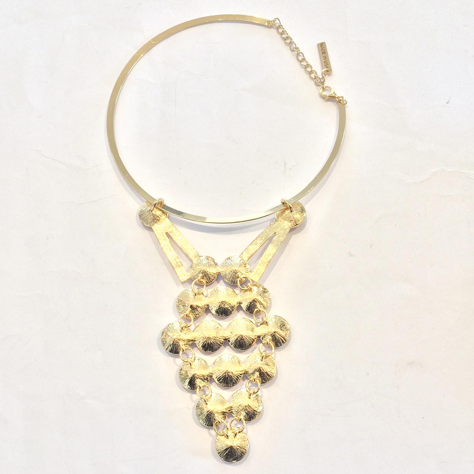 Oscar De La Renta Amethyst Glass necklace In New Condition In Daylesford, Victoria