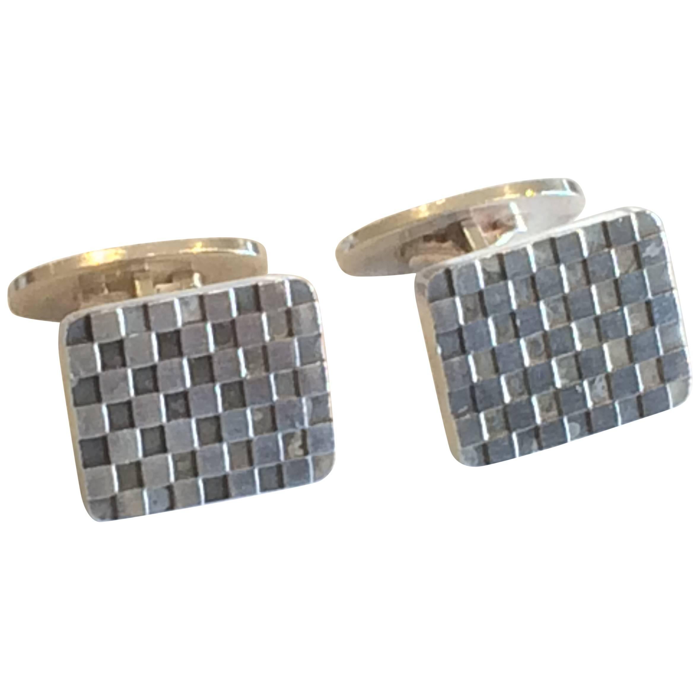 Pair of Georg Jensen cufflinks Design no. 113 by Flemming Eskildsen For Sale