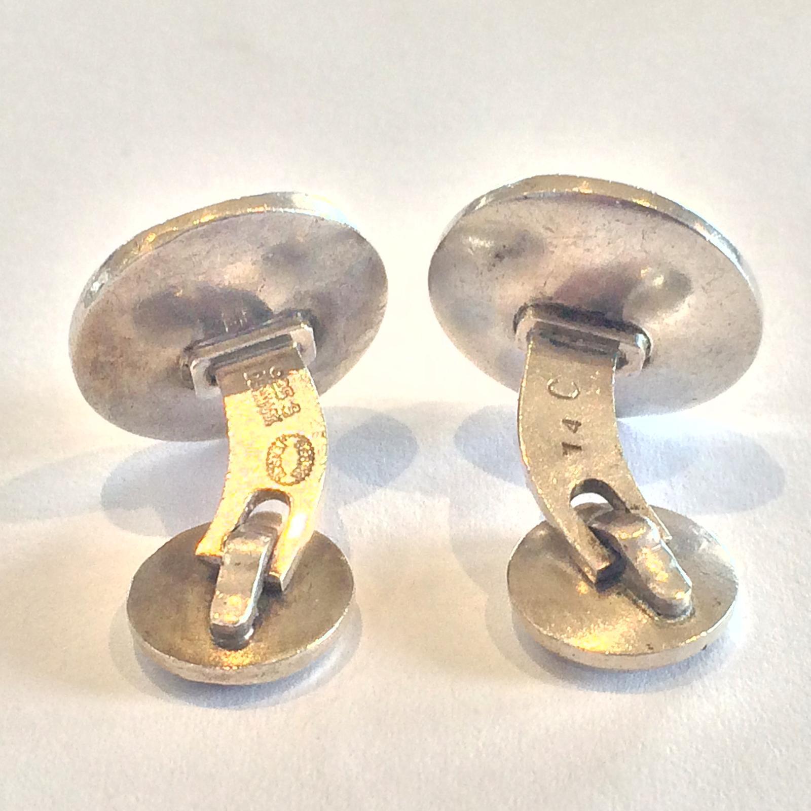 Pair of Georg Jensen cufflinks Design no. 74c by Nanna Ditzel In Good Condition For Sale In Daylesford, Victoria