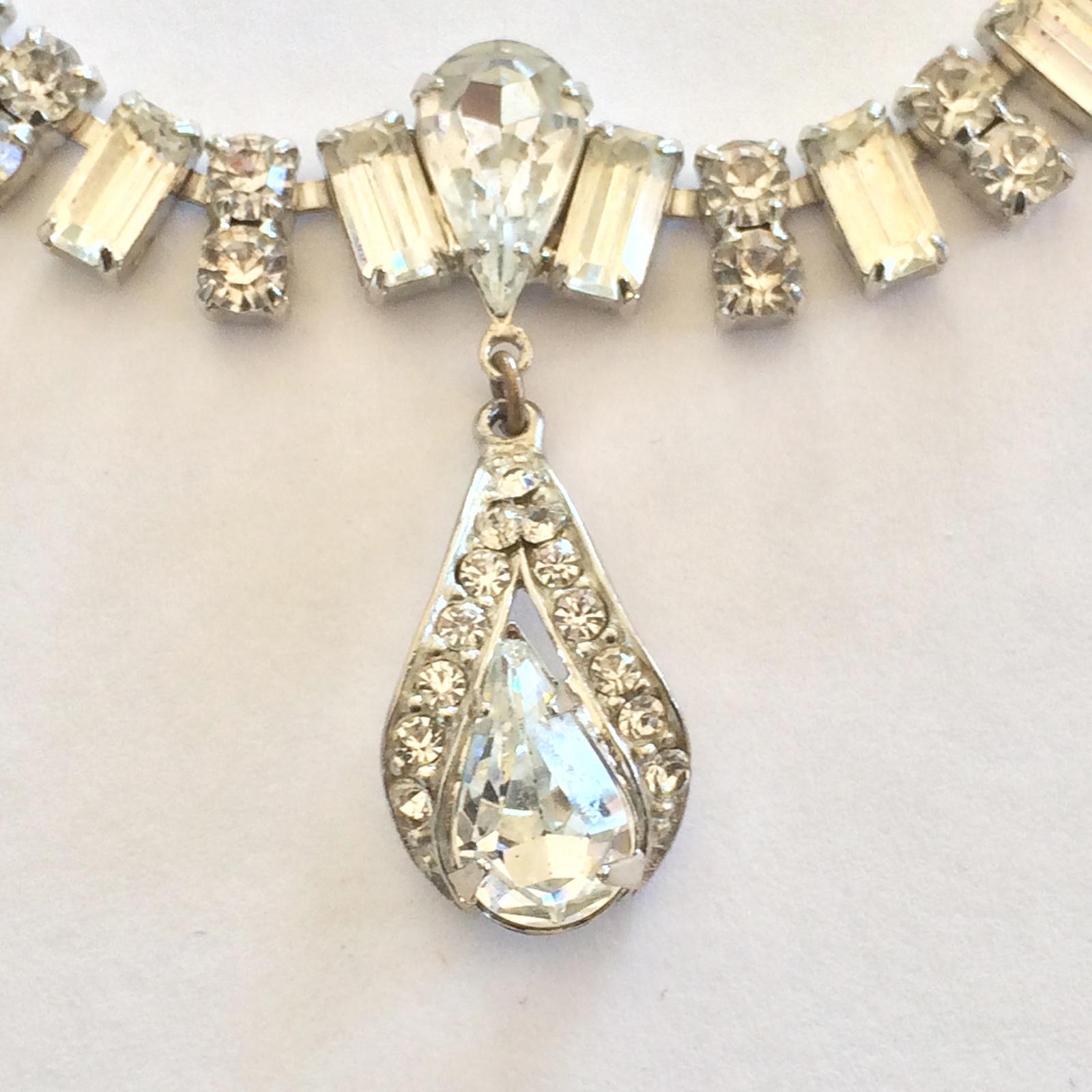 Women's Art Deco Spectacular Rhinestone Pendant necklace
