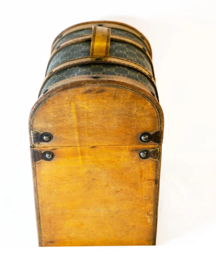1950er 1960er GUCCI Dome Top Monogram Leder Wood Travel Trunk im Angebot 3
