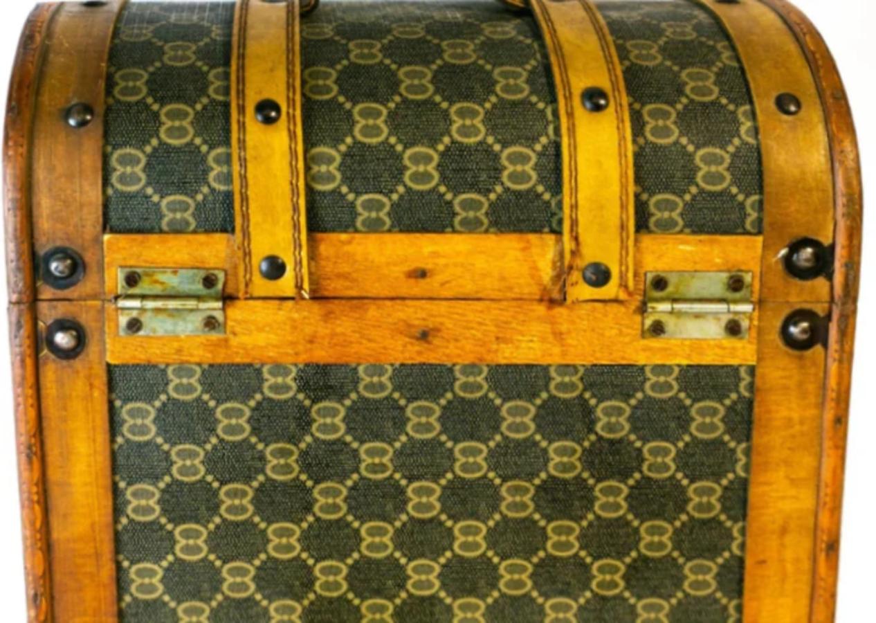 1950er 1960er GUCCI Dome Top Monogram Leder Wood Travel Trunk im Angebot 2