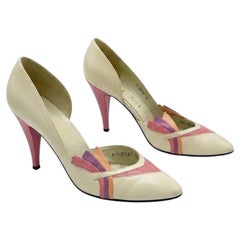 1980s Gina London Vintage Bombas de cuero crema rosa