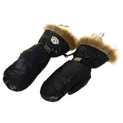 MONCLER NWT Black Nylon Mittens w/ Raccoon Fur Cuffs sz L rt. $720