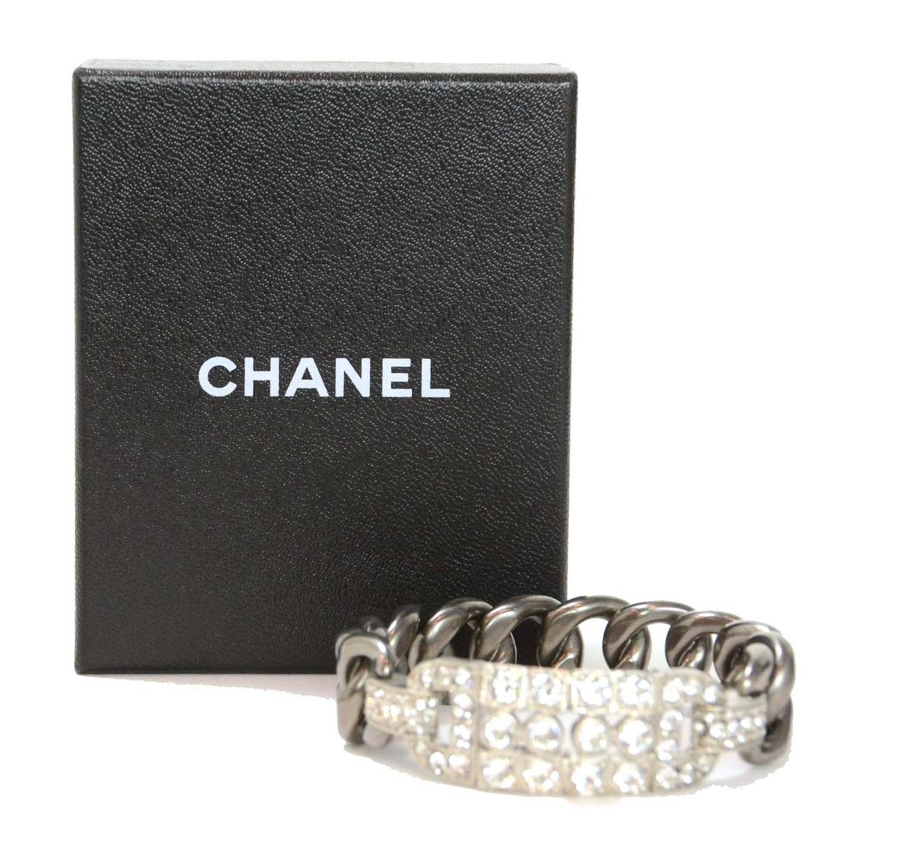 CHANEL '14 Brushed Gun Metal Chain-Link Bangle w/ Crystals 3