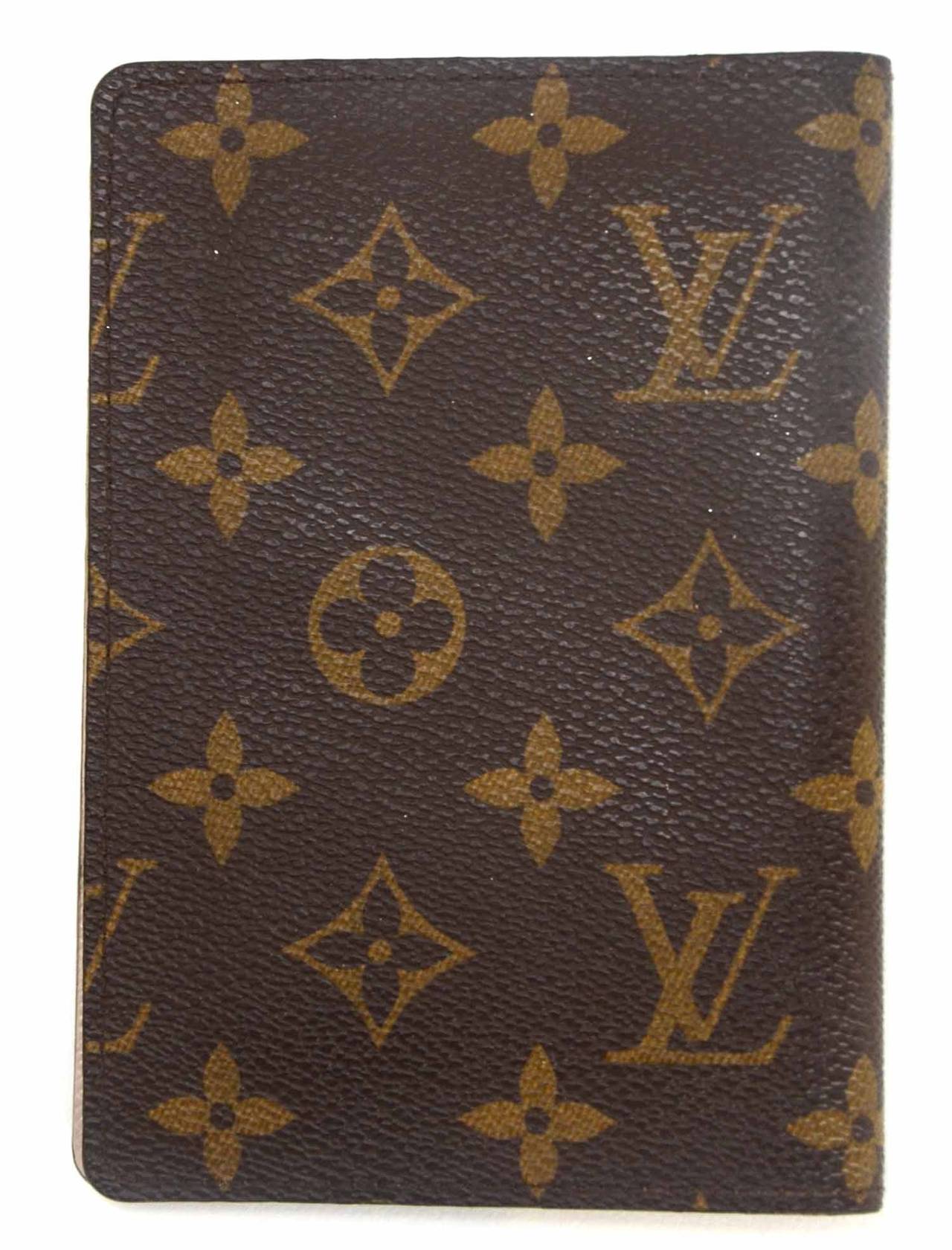 Just got the passport cover monogram :) : r/Louisvuitton