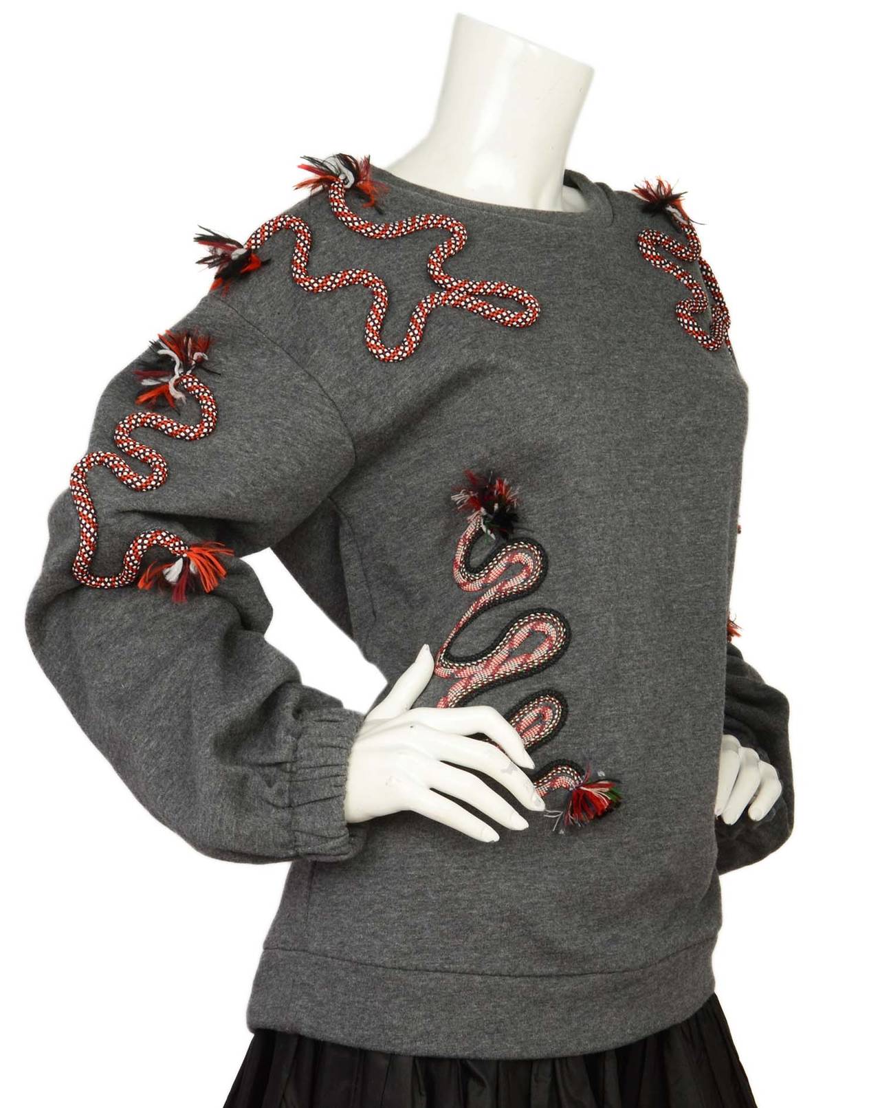 STELLA McCARTNEY Grey Sweater w/ Squiggle Red/White Detailing rt $1, 070 sz 46 In Excellent Condition In New York, NY