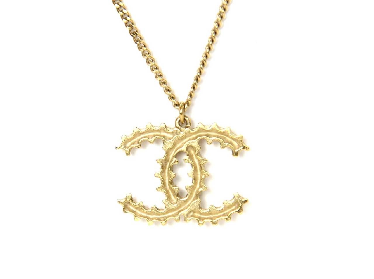 Chanel 2014 Goldtone Textured CC Charm Necklace In Excellent Condition In New York, NY