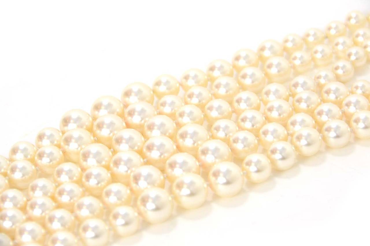 CHANEL 2013 Paris/Dallas Three Strand Faux Pearl Lariat Necklace rt. $3, 000