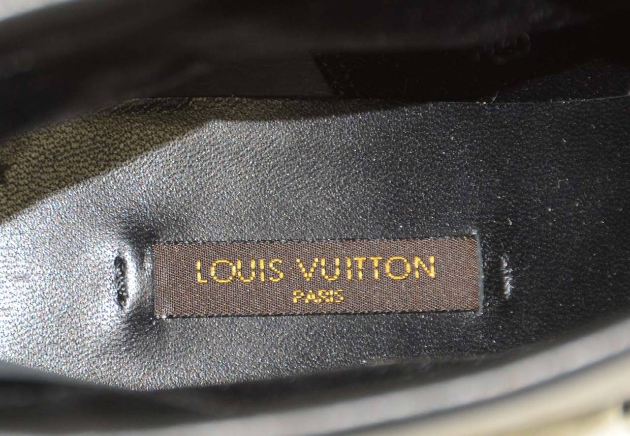 LOUIS VUITTON Black Leather Foldover Ankle Boot sz. 36.5 1