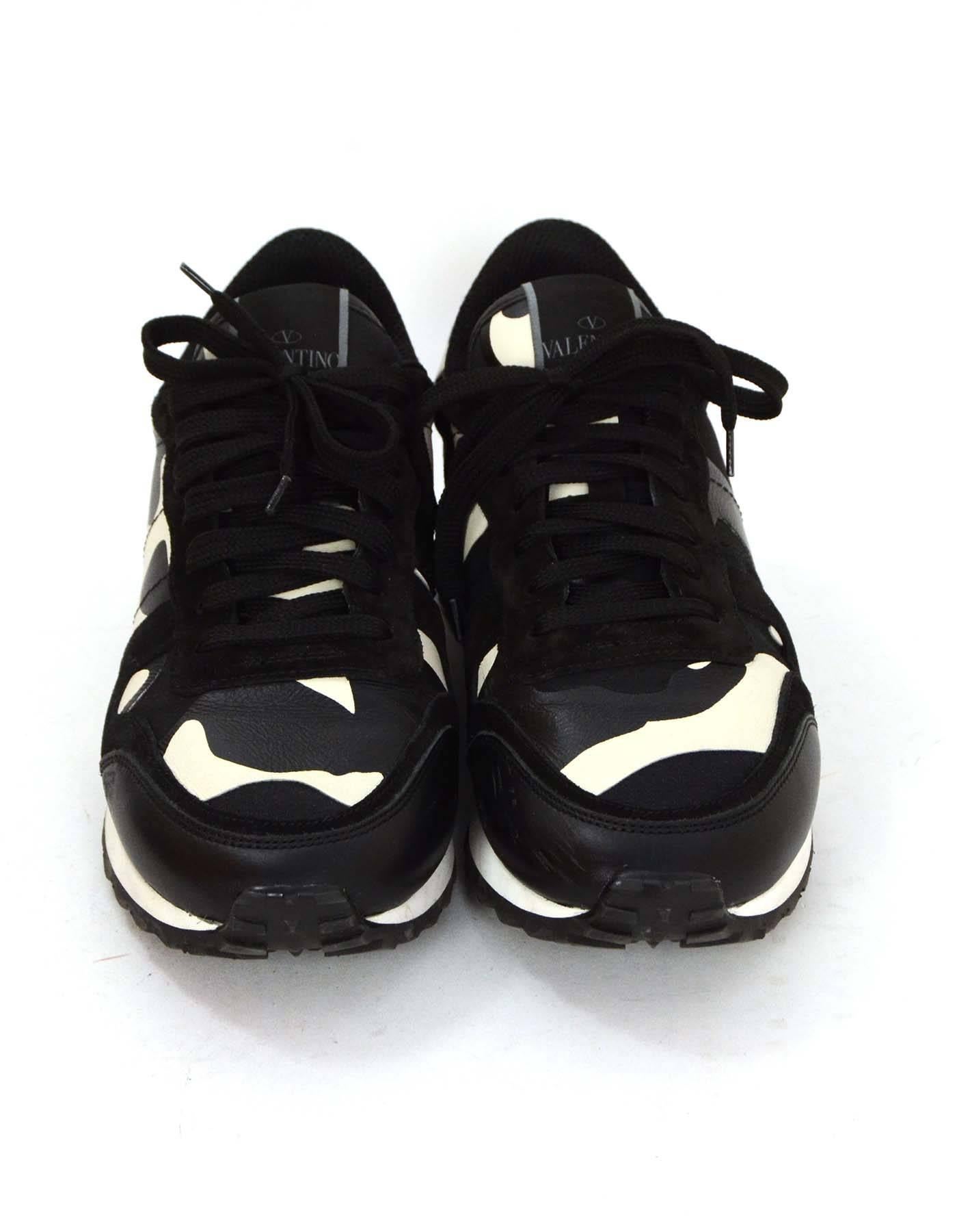 Valentino Black & White Camo Ltd. Ed. Sneakers sz 40 In Excellent Condition In New York, NY