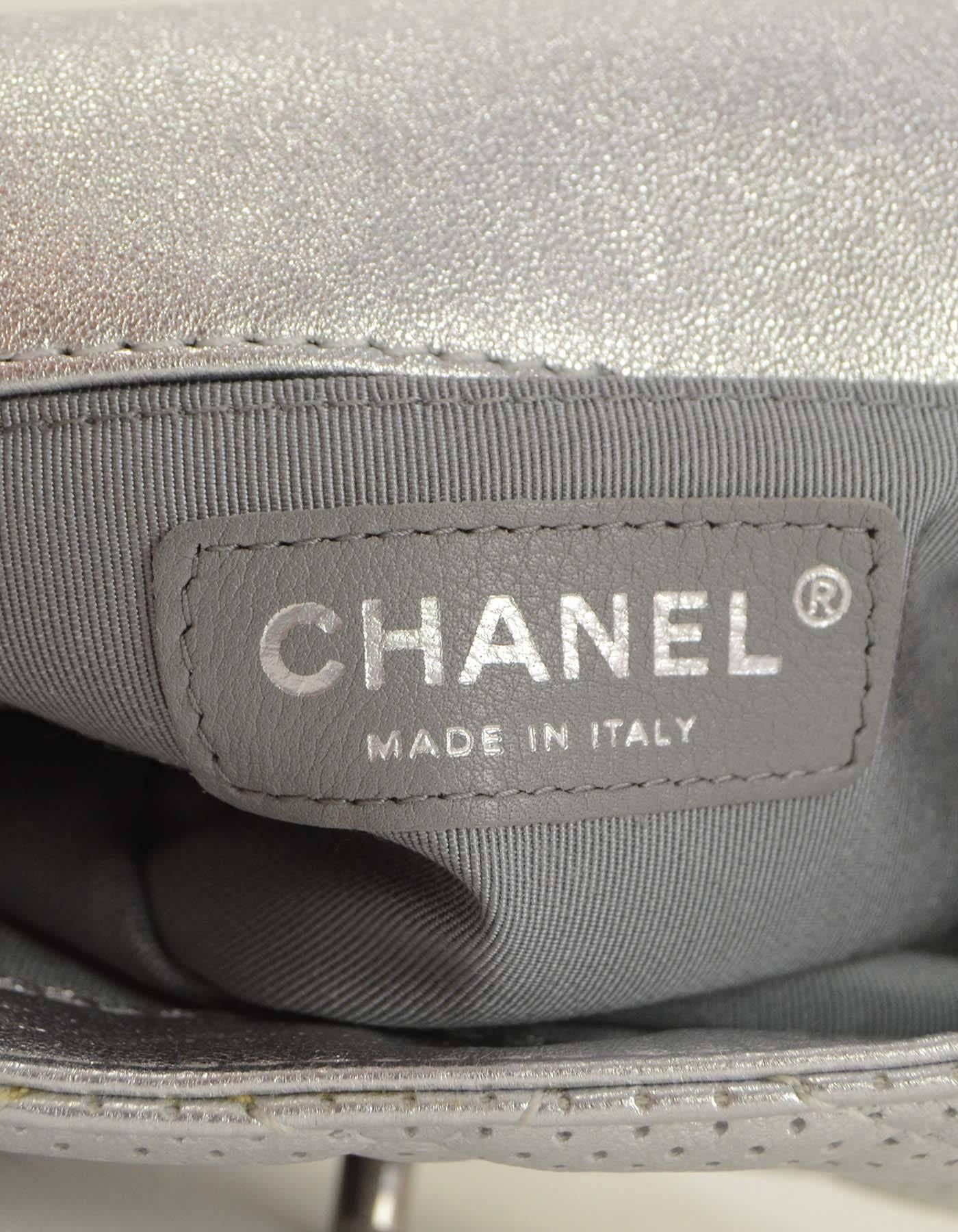 Chanel Silber Metallic Perforierte Mini-Klappentasche 3