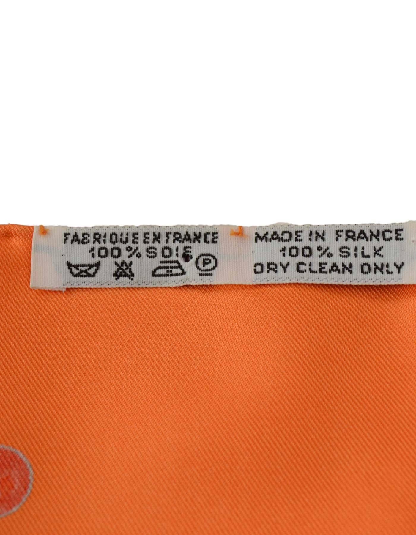 Seidenschal Les Merises mit orangefarbenen Vögeln und Kirschen von Hermès, 90 cm 2