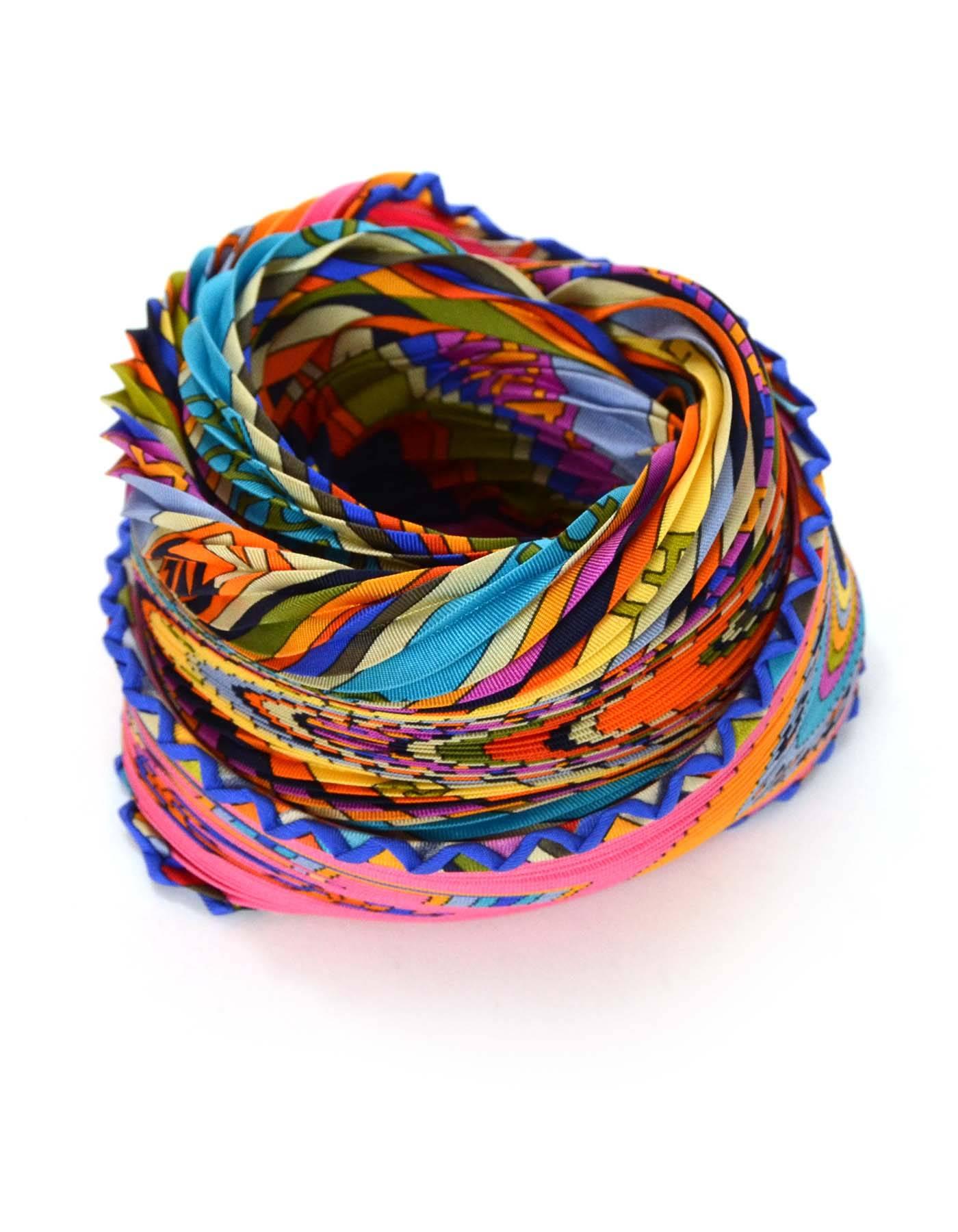 Hermès - Tohu Bohu - Echarpe en soie plissée de 90 cm:: multicolore Excellent état à New York, NY