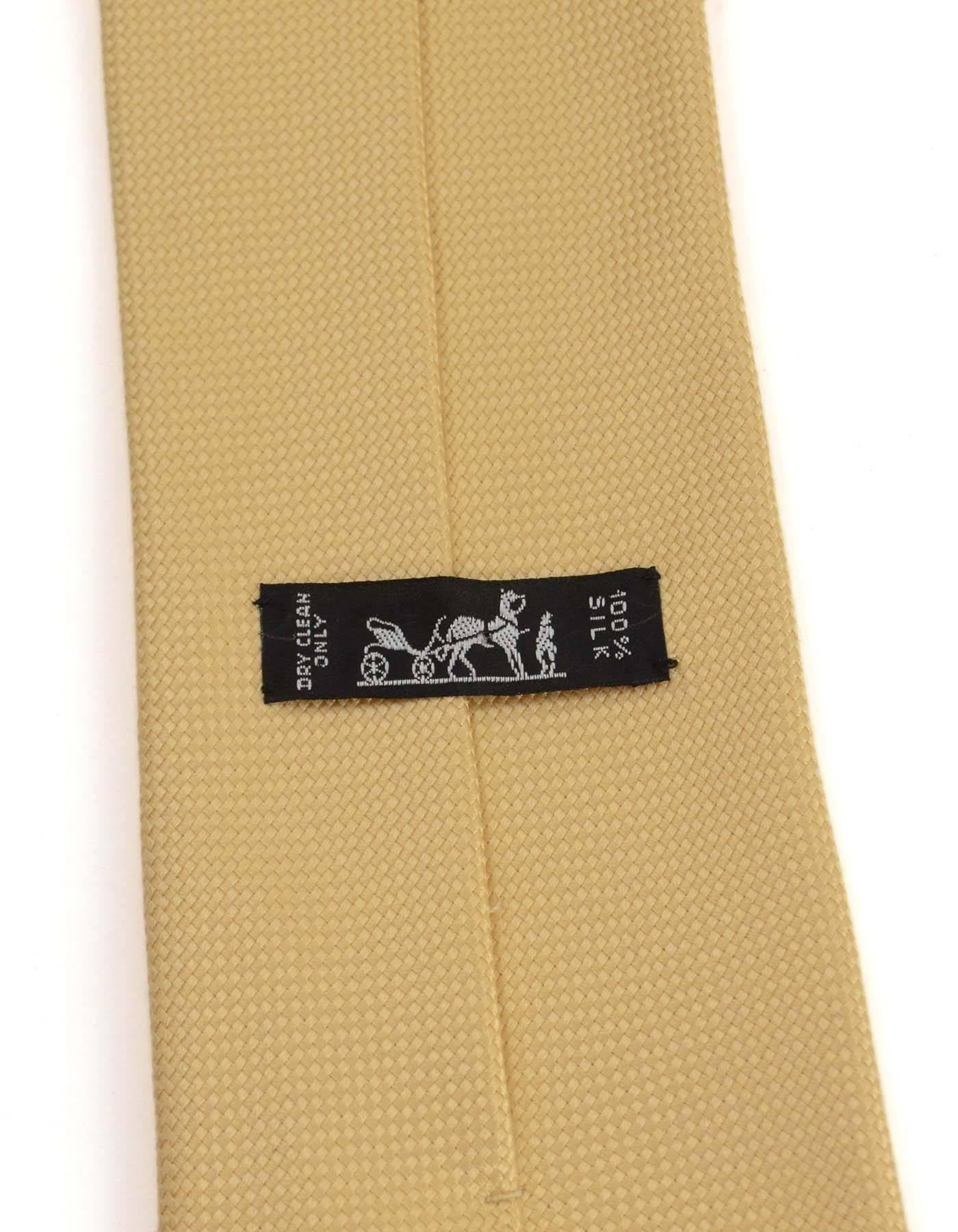 Hermes Gold Woven Silk Tie In Excellent Condition In New York, NY