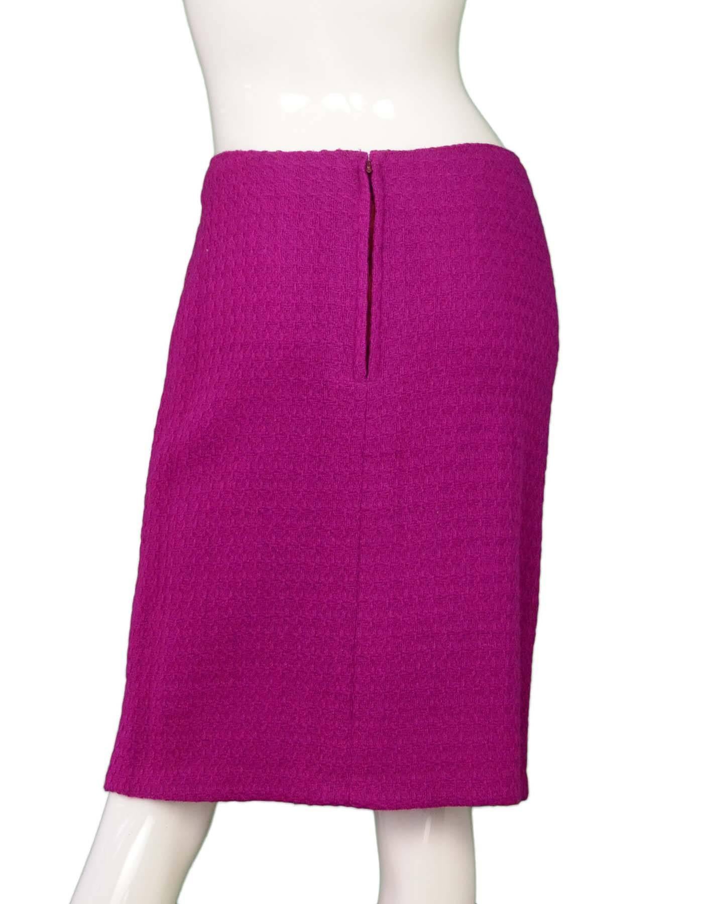 Chanel Fuchsia Skirt with Inverted Pleats In Excellent Condition In New York, NY