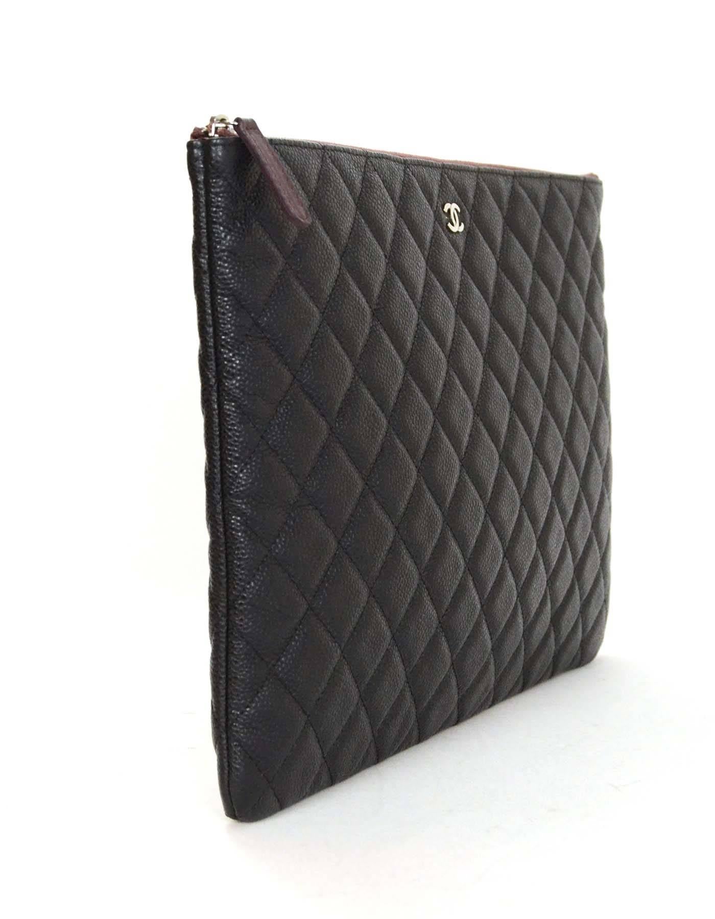 chanel pouch caviar