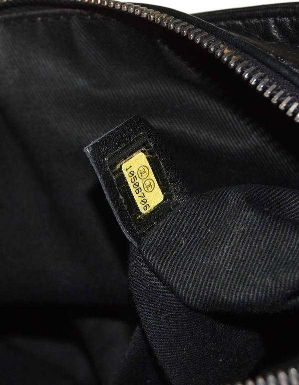 Chanel Black Leather CHANEL Shoulder Bag For Sale at 1stDibs