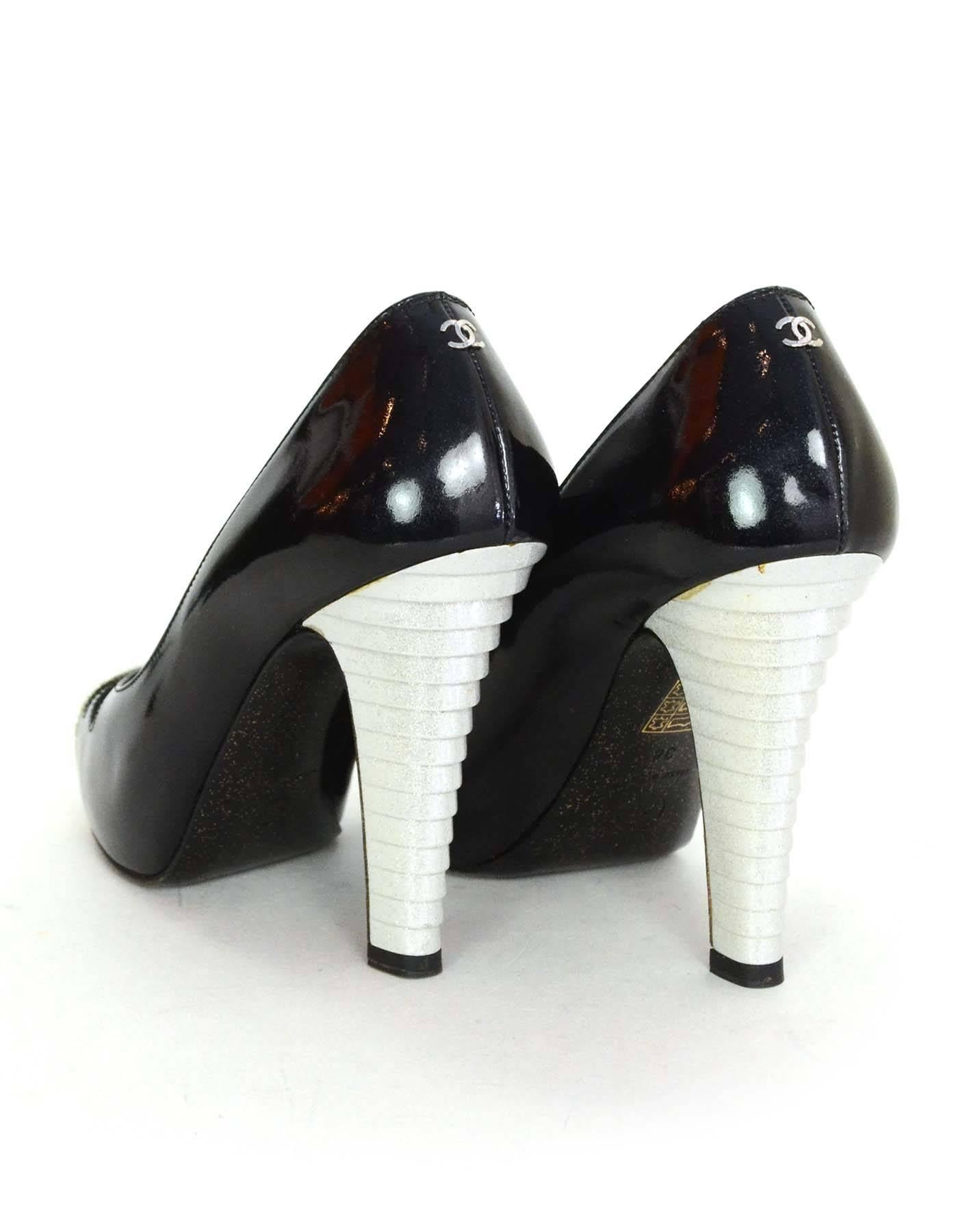 Women's Chanel Black and White Glitter Patent Cap Toe Pumps Sz 38