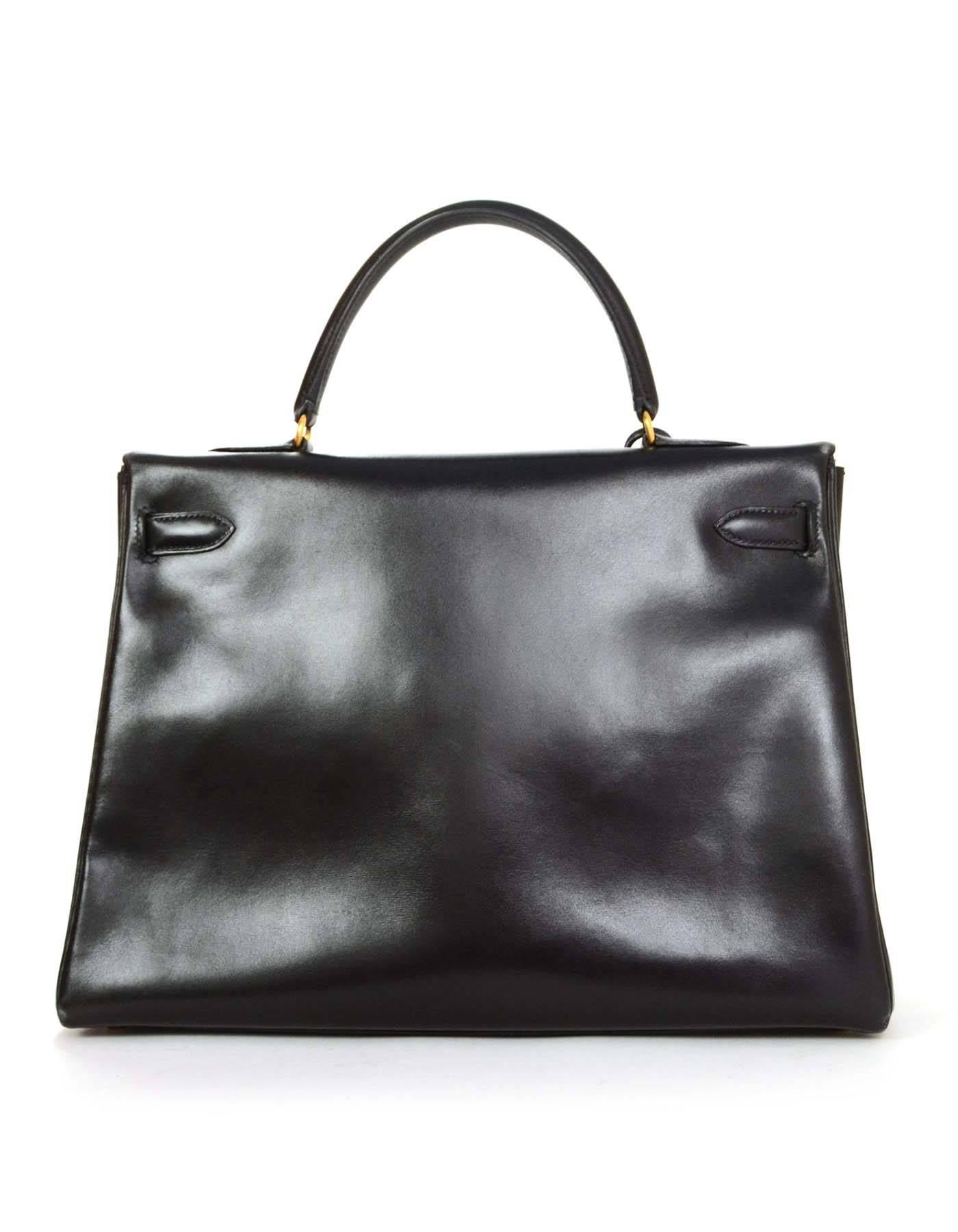8/30 Hermes Vintage Black 35cm Kelly Retourne Bag In Excellent Condition In New York, NY