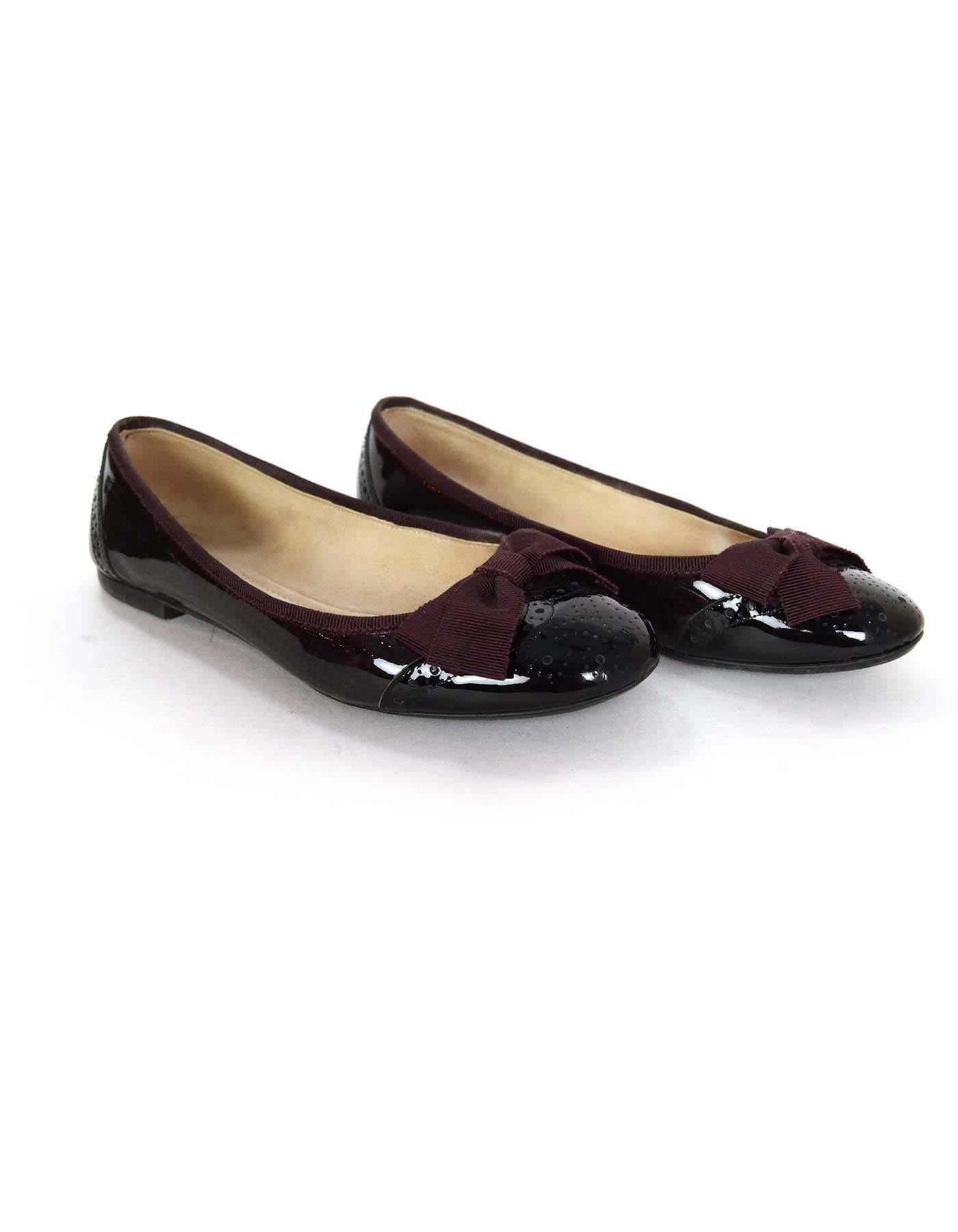 Women's Salvatore Ferragamo Black and Burgundy Patent Leather Flats Sz 6
