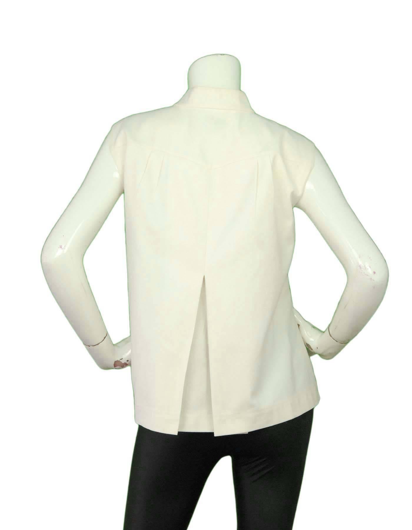 Chanel White Button-Up Top with Bow Sz 42 In Excellent Condition In New York, NY