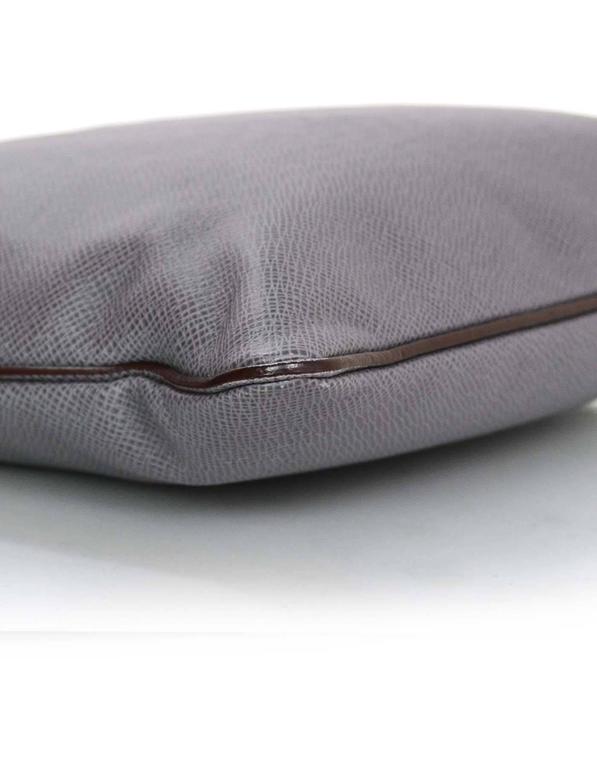 Louis Vuitton // Navy Taiga Sasha Messenger Bag – VSP Consignment