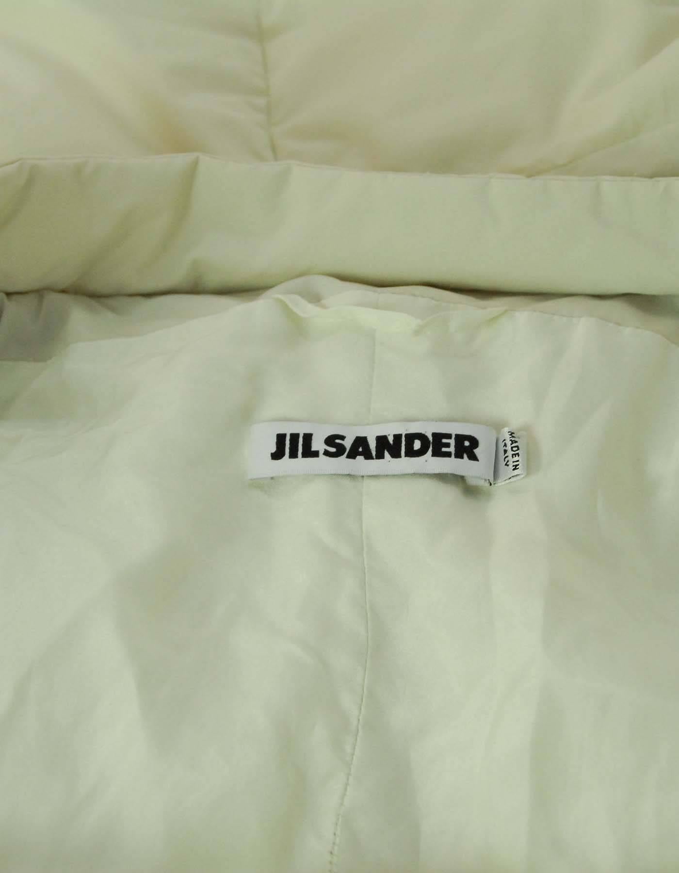 Jil Sander Beige Down Coat w/ Optional Hood Sz 36 In Excellent Condition In New York, NY