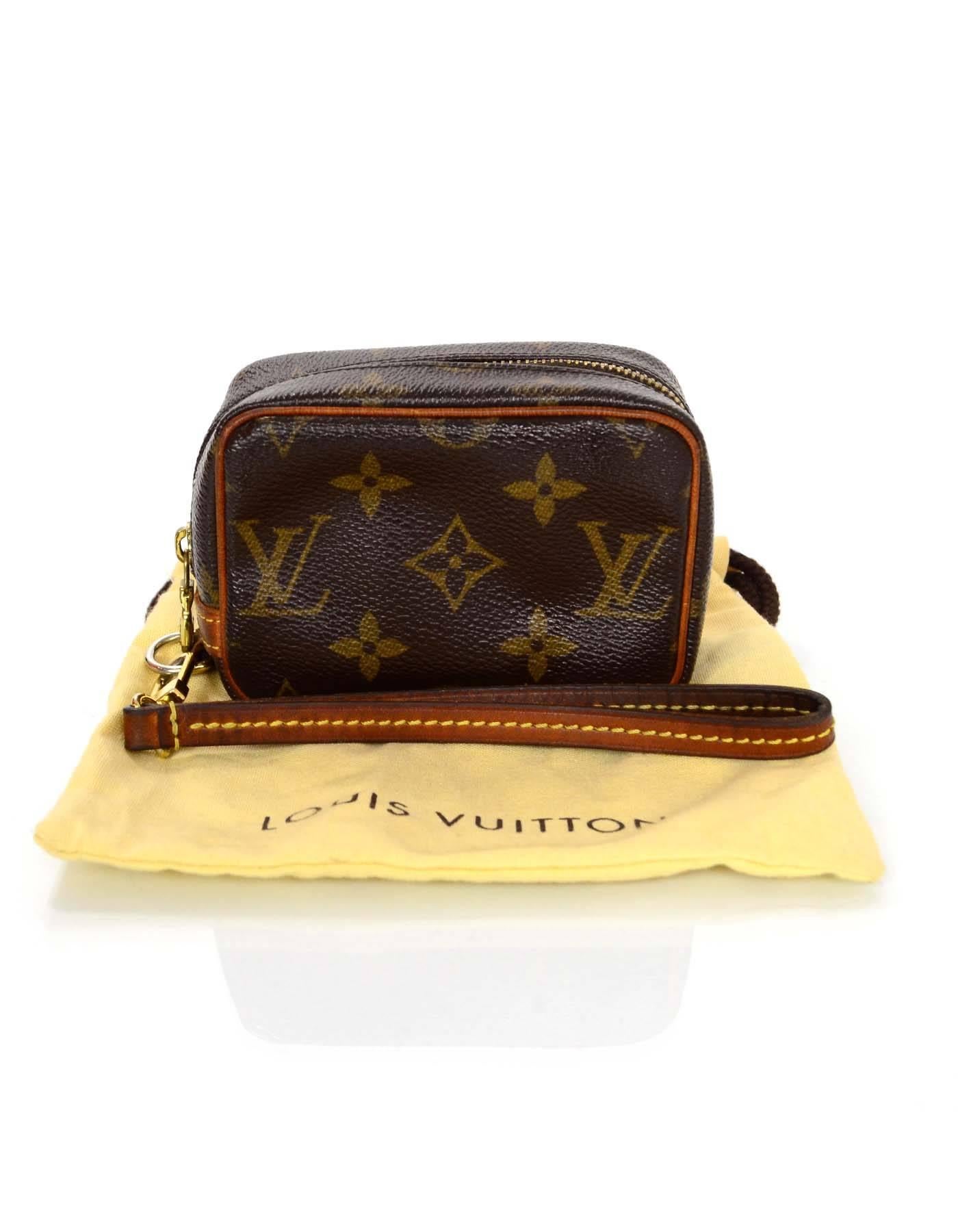 Louis Vuitton Monogram Wapity Zip Around Wristlet Bag 5