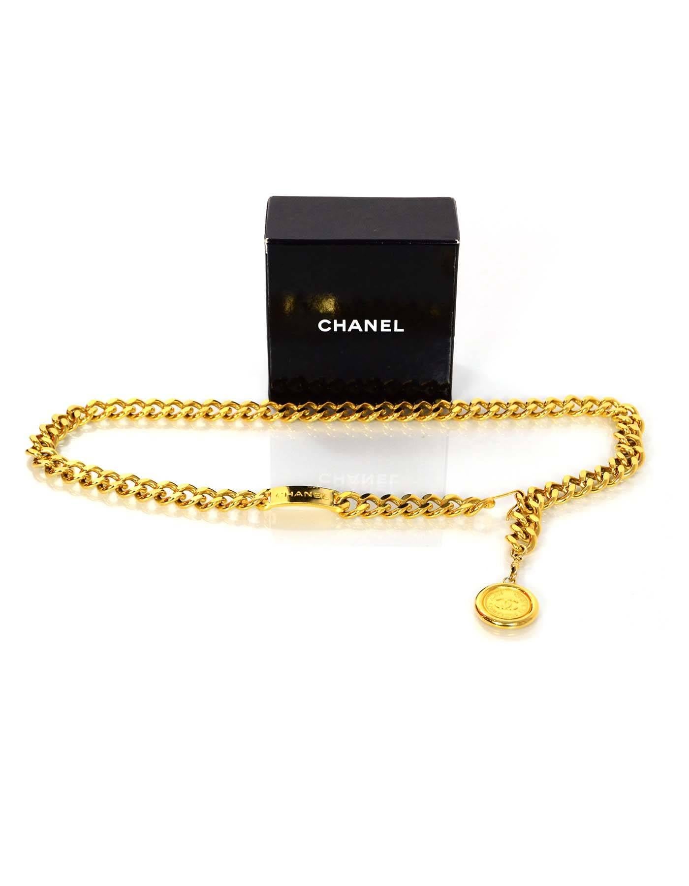 10/25 Chanel Vintage Goldtone Chain-Link Belt Sz S In Excellent Condition In New York, NY