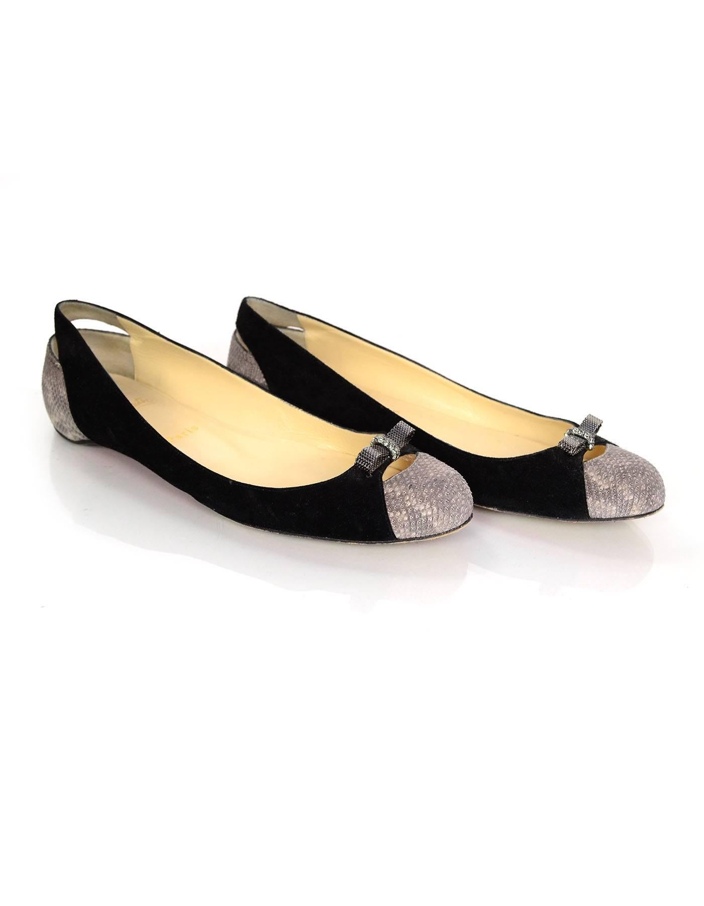 Christian Louboutin Black/Grey Suede Bow Flats sz 40 In Excellent Condition In New York, NY