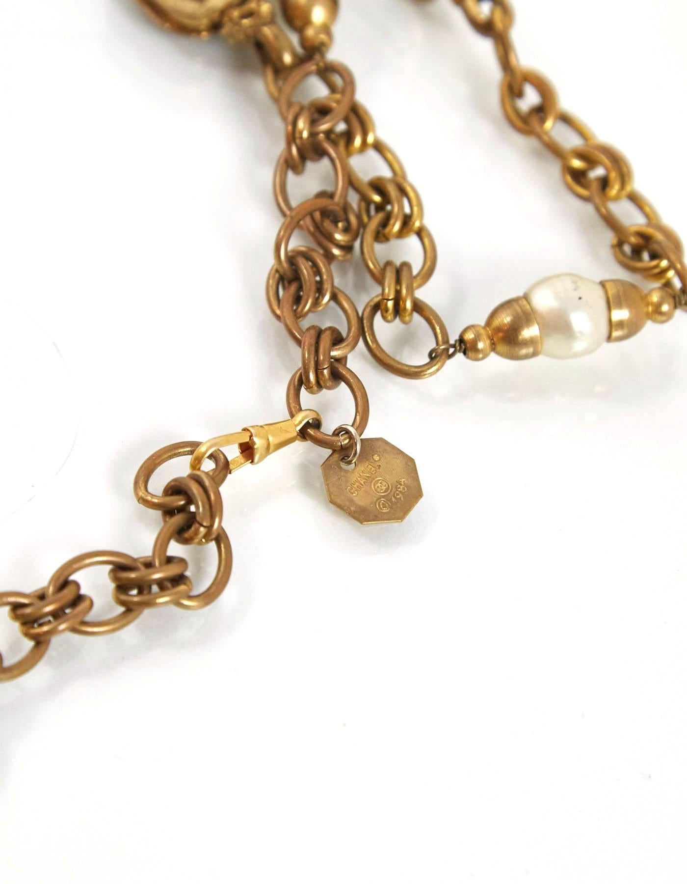 Chanel 1984 Vintage Chain Link & Gripoix Long Necklace In Excellent Condition In New York, NY