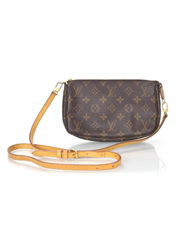 Louis Vuitton Monogram Pochette Crossbody Bag For Sale at 1stdibs