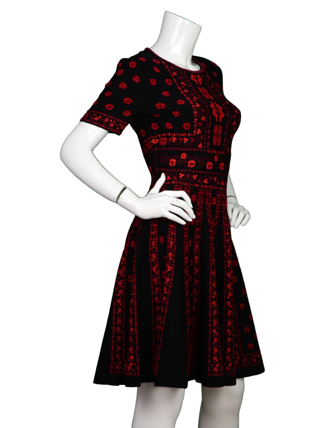 Alexander McQueen NEW Black & Red Floral Print Dress 

Made In: Italy
Color: Black and red
Composition: 49% wool, 19% silk, 15% viscose, 12% polyamide, 4% polyester, 1 elastane
Lining: None
Closure/Opening: Pullover
Exterior Pockets: