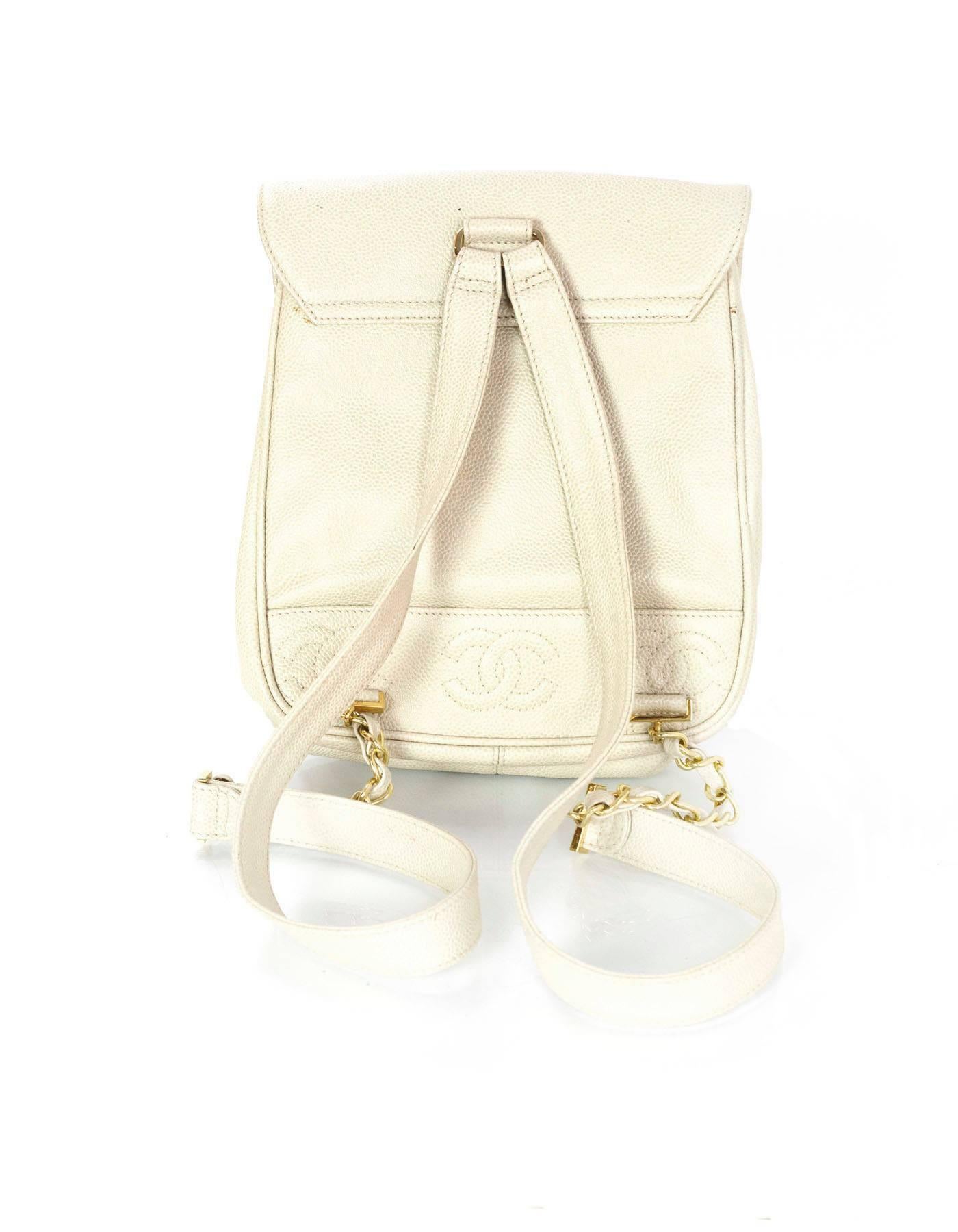 Chanel Vintage Ivory Caviar Leather Leather CC Backpack In Good Condition In New York, NY