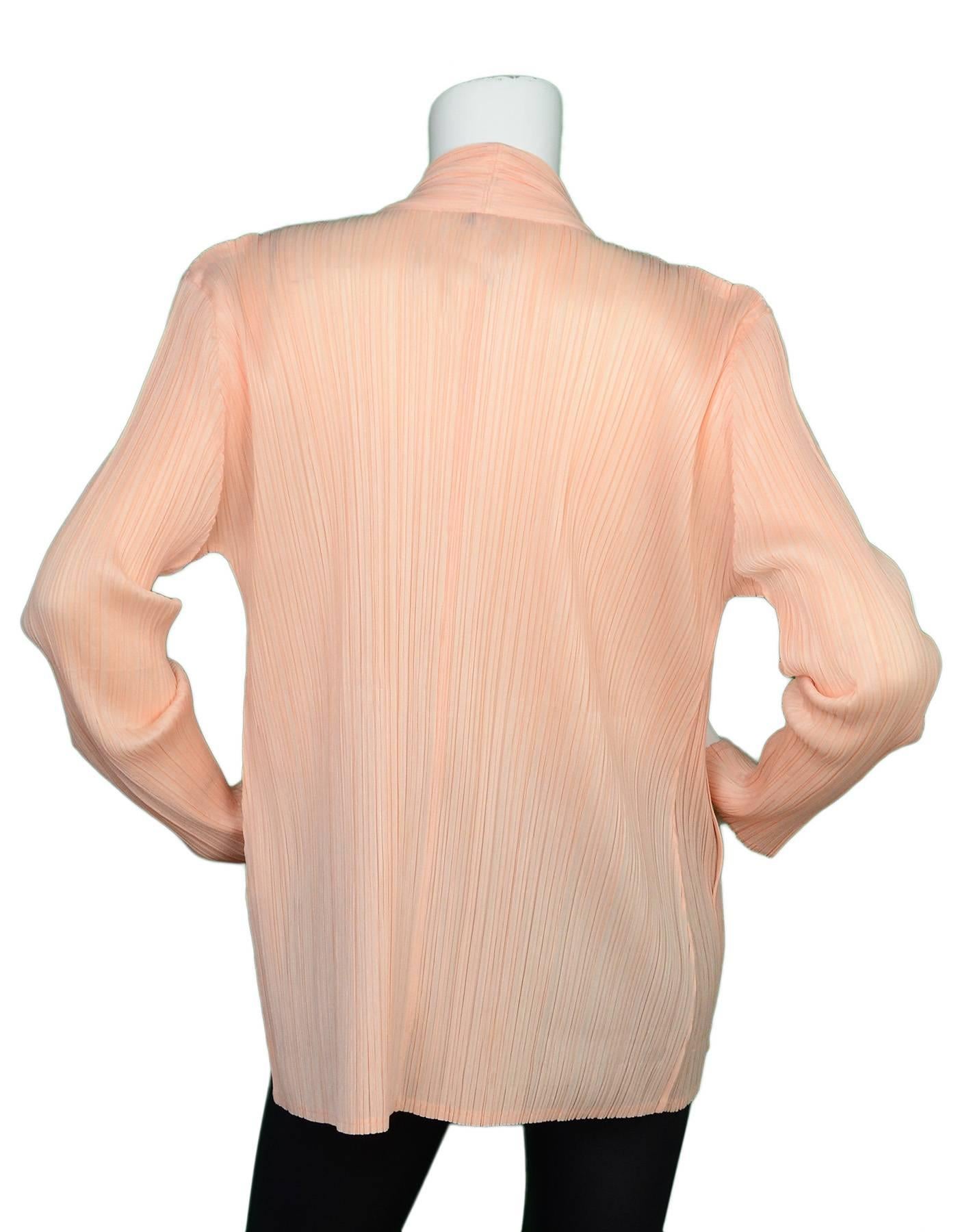 Pleats Please Peach Micro-Pleated Open Jacket sz 5 In Excellent Condition In New York, NY