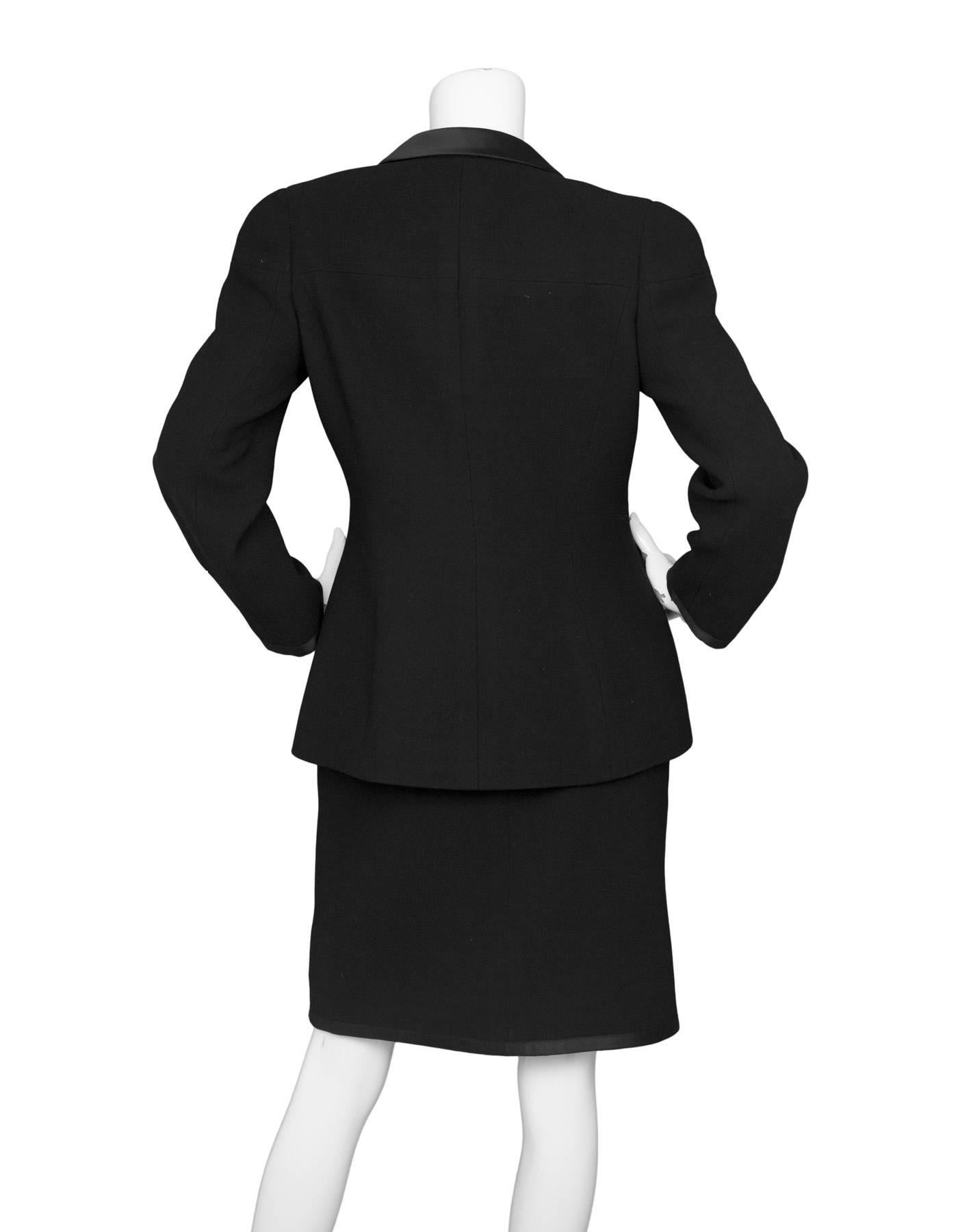 Chanel Black Wool 2 Piece Skirt Suit sz FR40 In Excellent Condition In New York, NY