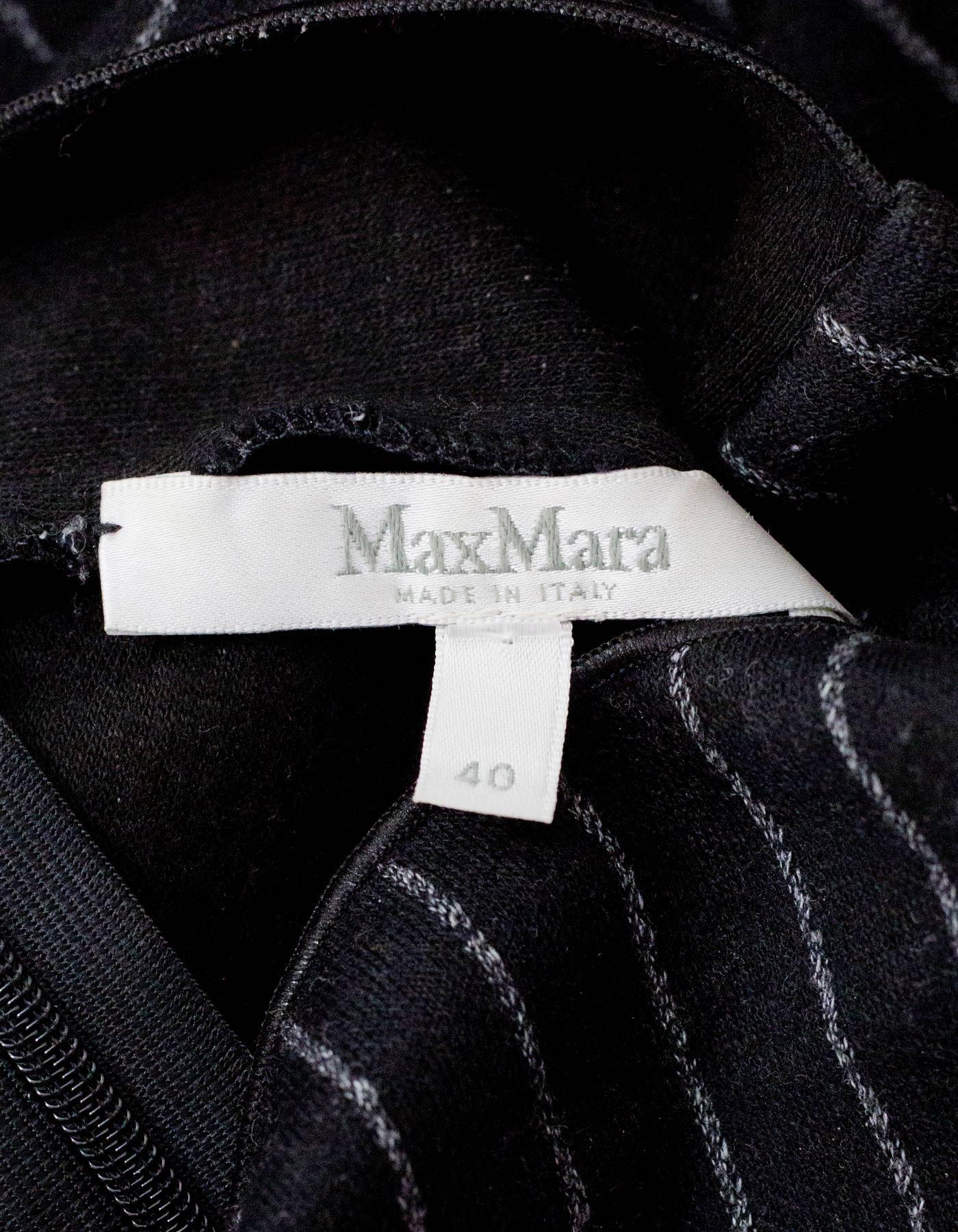 Max Mara Grey Pinstripe Wool Dress sz IT40 In Excellent Condition In New York, NY