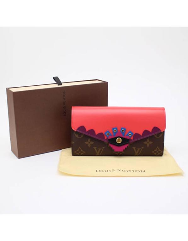 Louis Vuitton Flamingo Monogram Totem Sarah Wallet For Sale at 1stDibs