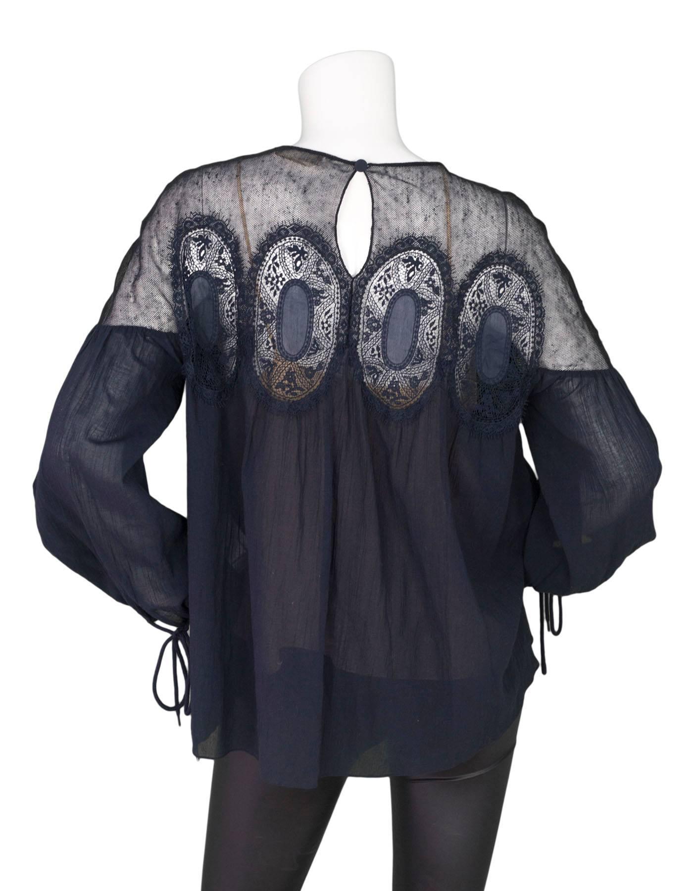 Chloe Navy Cotton & Lace Parachute Blouse sz FR34 In Excellent Condition In New York, NY