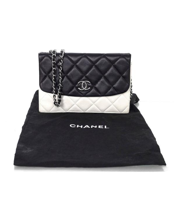 Chanel Black and White Quilted Double Flap Crossbody Bag For Sale at 1stdibs