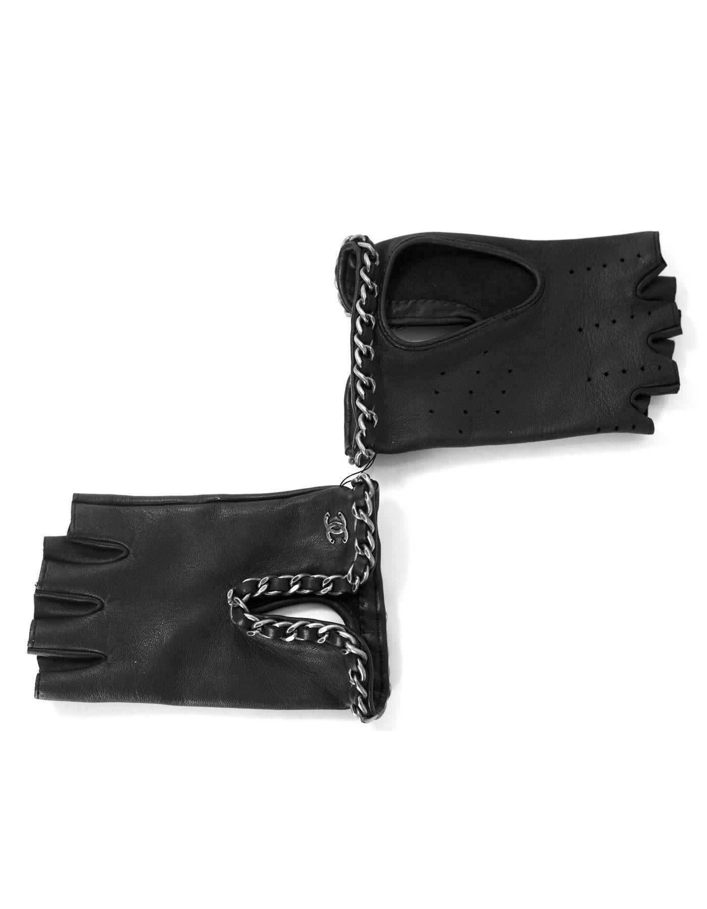 Women's Chanel Black Leather Chain Around Finger-less Gloves Sz 7