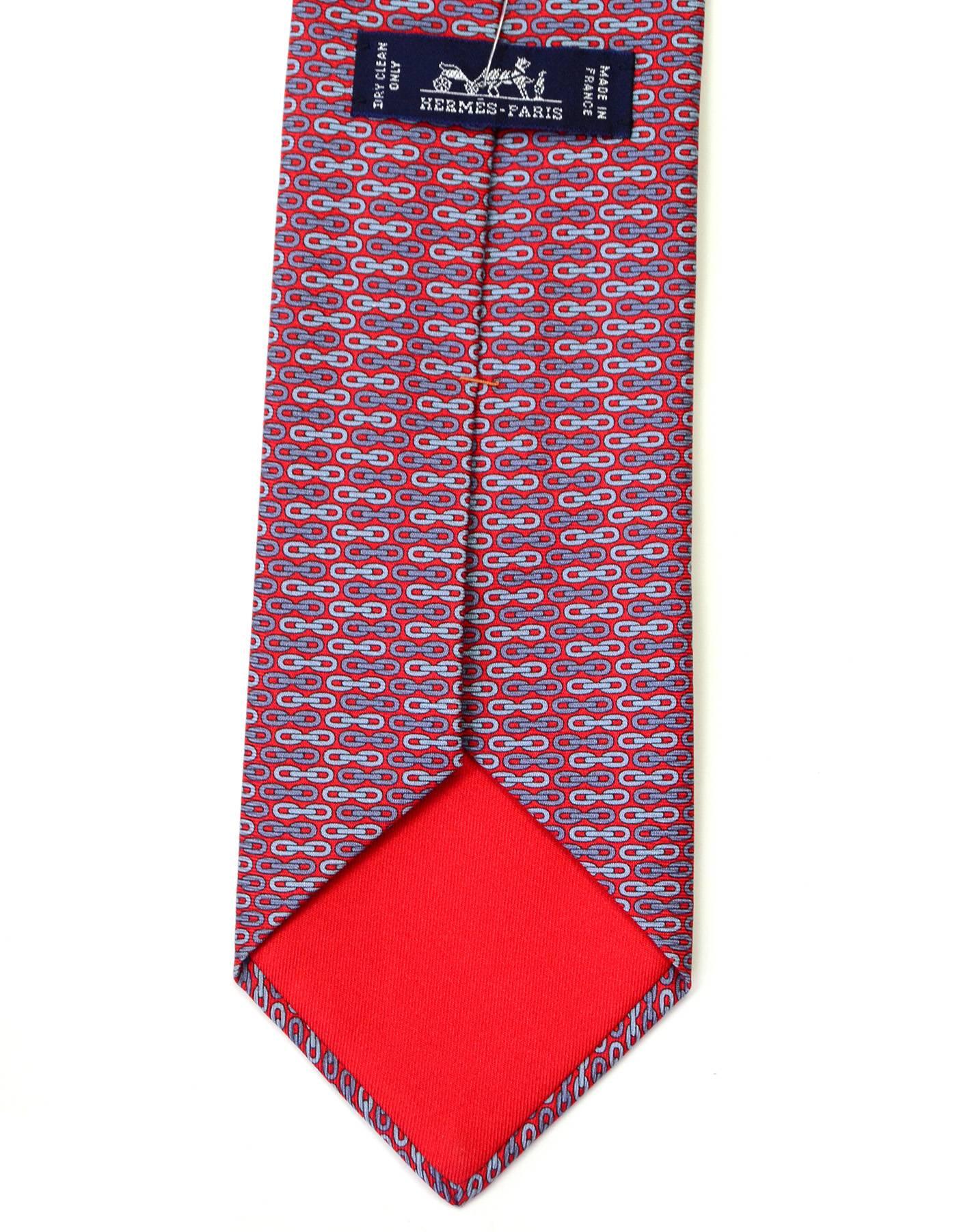 Hermes Red & Blue Chain Print Silk Tie In Excellent Condition In New York, NY