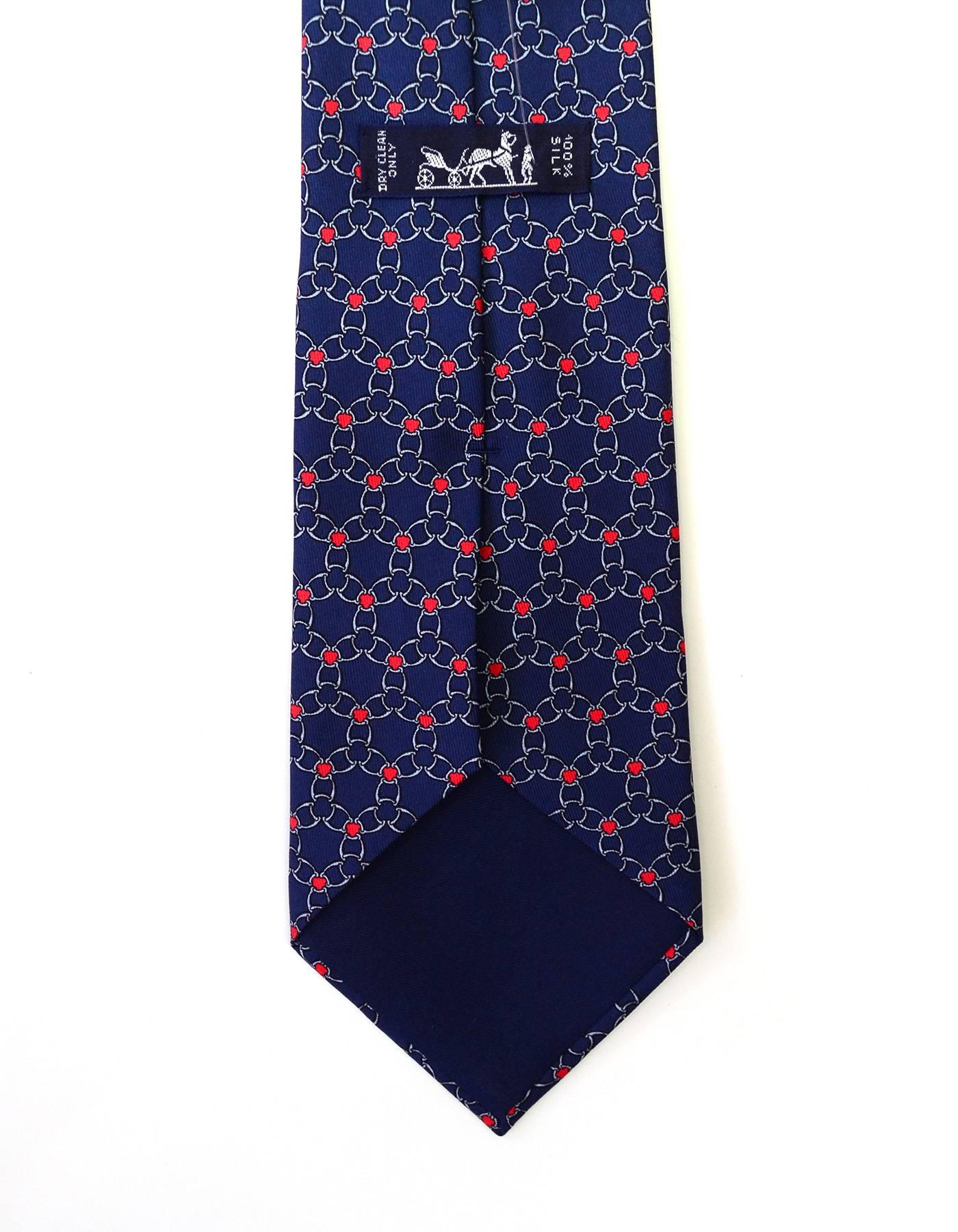 Hermes Red & Navy Woven Chain Print Silk Tie In Excellent Condition In New York, NY