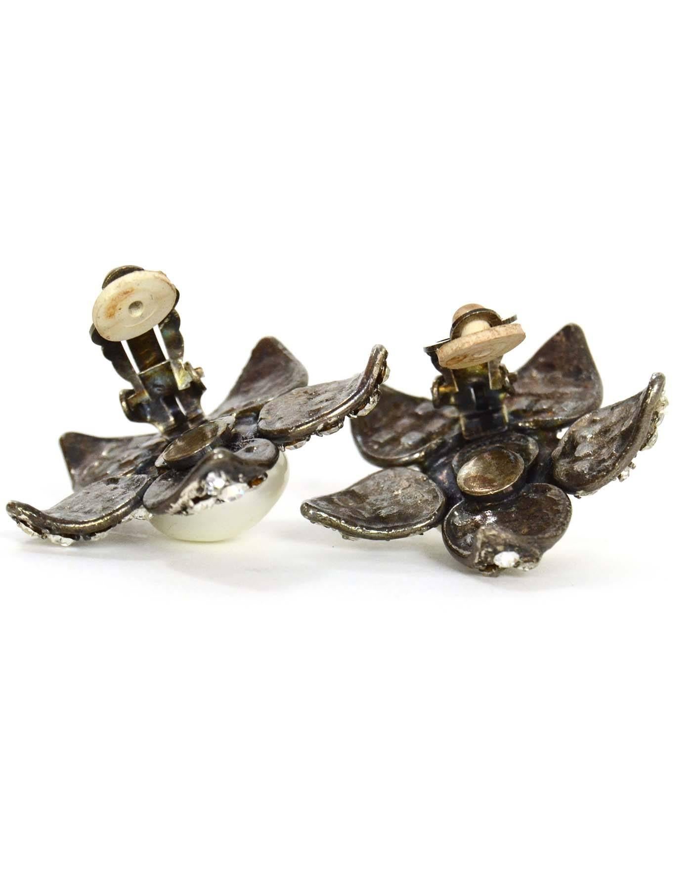 Chanel Vintage Crystal & Pearl Flower XL Clip On Earrings In Excellent Condition In New York, NY