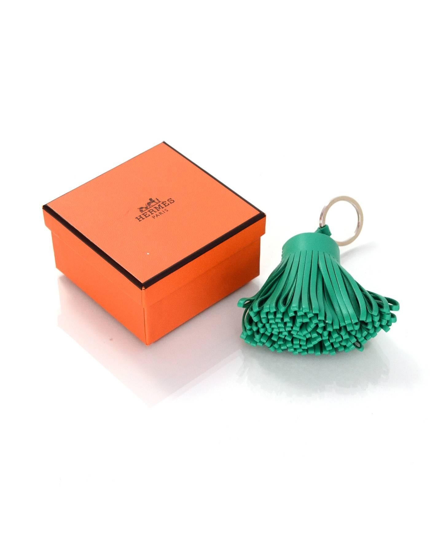 Hermes Green Leather Carmen Tassel Key Ring In Excellent Condition In New York, NY